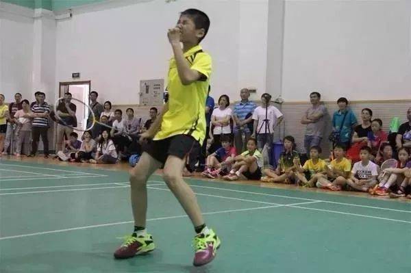 {線上賭場}(怎么判断有没有羽毛球天赋呢)