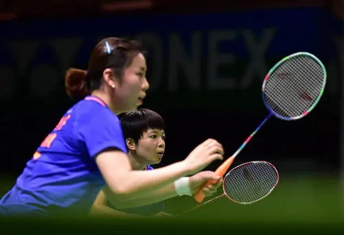 {網上賭場}(女双羽毛球女子的打法与技巧)