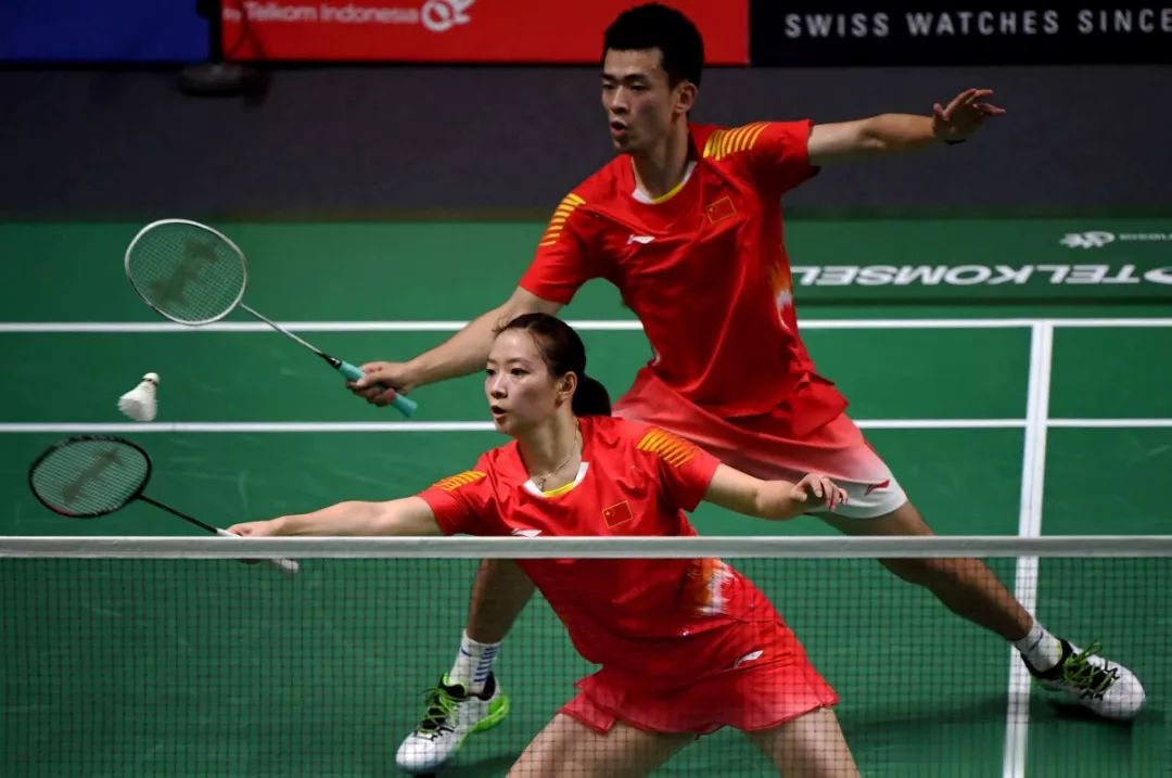 {網上賭場}(女双羽毛球女子的打法与技巧)